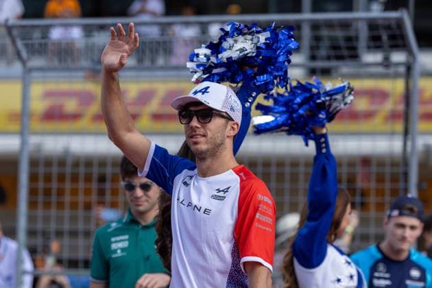 AUSTIN, TX - OCTOBER 22: BWT Alpine F1 Team driver Pierre Gasly (10) of France walks onto the track for the driver parade before the Formula 1 Lenovo United States Grand Prix on October 22, 2023, at Circuit of The Americas in Austin, Texas. (Photo by David Buono Icon Sportswire) AUTO: OCT 22 F1 United States Grand Prix EDITORIAL USE ONLY Icon2310220471