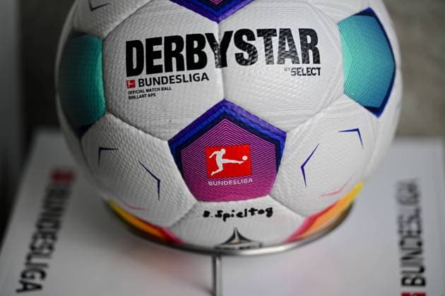 22.10.2023, Heidenheim, Germany, Voith Arena, 1.FC Heidenheim vs 1.FC Augsburg - 1.Bundesliga, . Bundesliga logo auf dem Spielball (Foto H. Langer) DFB DFL REGULATIONS PROHIBIT ANY USE OF PHOTOGRAPHS AS IMAGE SEQUENCES AND OR QUASI-VIDEO. Heidenheim Voith Arena Germany