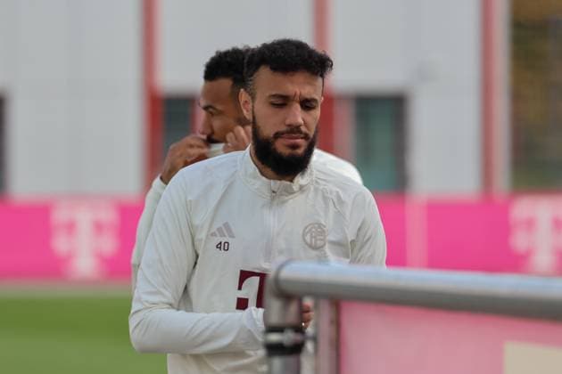 Noussair Mazraoui (FC Bayern Muenchen, 40) auf dem Weg zum Training, Abschlusstraining. FC Bayern Muenchen, Fussball, Saison 23 24, 23.10.2023, Abschlusstraining. FC Bayern Muenchen, Fussball, Saison 23 24, 23.10.2023 Muenchen Copyright: xEibner-Pressefoto JennixMaulx EP_JML