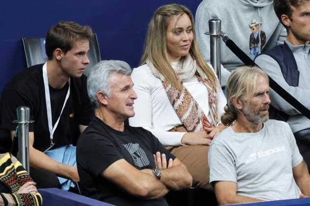 Men s Doubles European Open ATP, Tennis Herren Semi Finals Apostolos Tsitsipas coach of Stafanos and Petros Tsitsipas and professional player Paula Badosa of Spain in the audience watching the semi final doubles game, a match between the brothers Stefanos Tsitsipas and Petros Tsitsipas of Greece against Romain Arneodo of Monaco and Sam Weissborn of Austria at Men s doubles at the European Open Tennis ATP tournament in Lotto Arena, Antwerp, Belgium on October 21, 2023 Antwerp Belgium  Copyright: xNicolasxEconomoux originalFilename:economou-mensdoub231021_npA9s.jpg