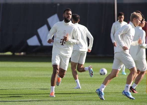 München, Deutschland 23. Oktober 2023: Fussball, Herren, Saison 2023 2024, FC Bayern München, Säbener Strasse, Trainingsgelände, Training, Abschlusstraining, Champions League Eric Maxim Choupo-Moting (FC Bayern München) beim Laufen, Aufwärmen