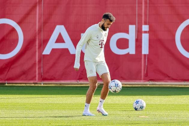 Noussair Mazraoui (FC Bayern Muenchen, 40) beim Training mit Ball, alleine, Abschlusstraining. FC Bayern Muenchen, Fussball, Saison 23 24, 23.10.2023, Abschlusstraining. FC Bayern Muenchen, Fussball, Saison 23 24, 23.10.2023 Muenchen Copyright: xEibner-Pressefoto JennixMaulx EP_JML