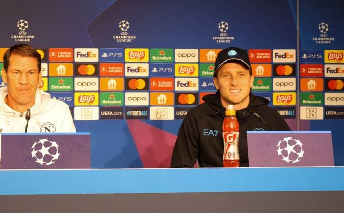 Rudi Gacia s press conference, PK, Pressekonferenz for the 2023 24 Champions League match, between the teams of Union Berlin vs SSC Napoli Berlin 23 10 2023, during the press conference of Rudi Garcia coach of SSC Napoli valid for the Champions League 2023 24, between the teams of Union Berlin vs SSC Napoli at the Olympiastadion in Berlin In picture : Rudi Garcia Head Coach of SSC Napoli - Piotr Zielinski of SSC Napoli Berlino Olympiastadion berlin Germania Copyright: xFABIOxSASSOxFABIOxSASSOx 2L8A3746