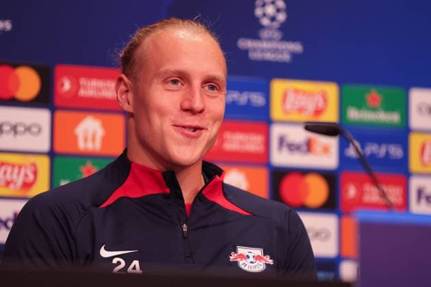 RB Leipzig PK Champions League Leipzig, 24.10.2023, RB Leipzig Fußball-Akademie, UEFA Champions League , RB Leipzig Pressekonferenz am Vortag von RBL v. Roter Stern Belgrad (Fudbalski klub Crvena zvezda) , Im Bild: Xaver Schlager (24, RB Leipzig) ,