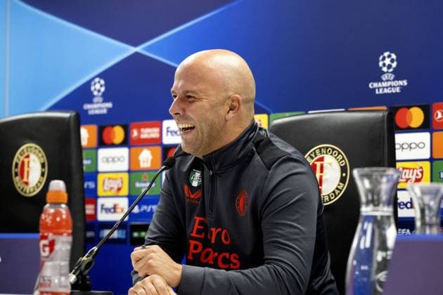 ROTTERDAM - Coach of Feyenoord Arne Slot during the MD-1 press conference, PK, Pressekonferenz prior to the UEFA Champions League match against SS Lazio Roma at Feyenoord Stadion de Kuip on October 24, 2023 in Rotterdam, Netherlands. ANP OLAF KRAAK UEFA Champions League 2023 24 2023 2024 xVIxANPxSportx xxANPxIVx 481988145 originalFilename: 481988145.jpg