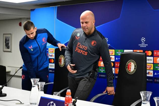 ROTTERDAM - Coach of Feyenoord Arne Slot, David Hancko during the MD-1 press conference, PK, Pressekonferenz prior to the UEFA Champions League match against SS Lazio Roma at Feyenoord Stadion de Kuip on October 24, 2023 in Rotterdam, Netherlands. ANP OLAF KRAAK UEFA Champions League 2023 24 2023 2024 xVIxANPxSportx xxANPxIVx 481988391 originalFilename: 481988391.jpg