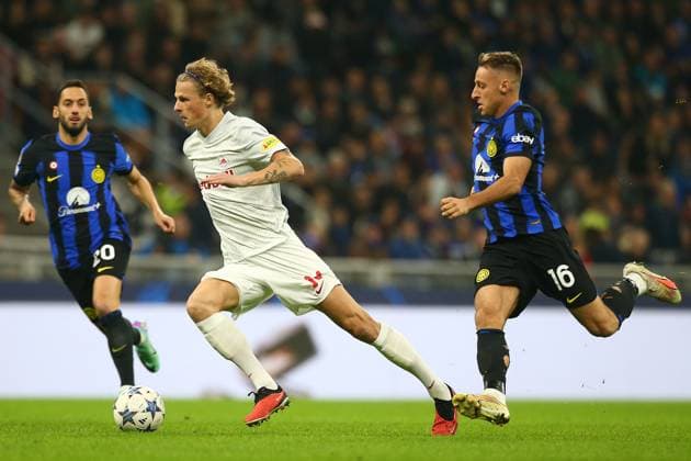 Foto Davide Spada LaPresse 24 ottobre 2023 - Milano , Italia - calcio - Inter vs Salisburgo - Champions League 2023 2024 - Stadio San Siro. Nella foto: bidstrup, Davide Frattesi (FC Inter); October 24 , 2023 Milan , Italy - sport, calcio - Inter vs Salzburg Champions League 2023 2024 - San Siro Stadium . In the pic : bidstrup Davide Frattesi (FC Inter);  Copyright: xDavidexSpada LaPressex