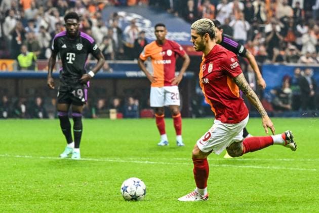 ISTANBUL - Mauro Icardi of Galatasaray scores 1-1 during the UEFA Champions League Group A match between Galatasaray and FC Bayern Munich at the Rams Global Stadium on October 24 in Istanbul, Turkey. ANP Hollandse Hoogte UEFA Champions League 2023 24 2023 2024 xVIxANPxSportx xGerritxvanxKeulenxIVx 482002702 originalFilename: 482002702.jpg