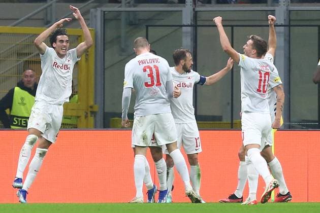Foto Davide Spada LaPresse 24 ottobre 2023 - Milano , Italia - calcio - Inter vs Salisburgo - Champions League 2023 2024 - Stadio San Siro. Nella foto: gol 1-1 October 24 , 2023 Milan , Italy - sport, calcio - Inter vs Salzburg Champions League 2023 2024 - San Siro Stadium . In the pic : goal 1-1c  Copyright: xDavidexSpada LaPressex