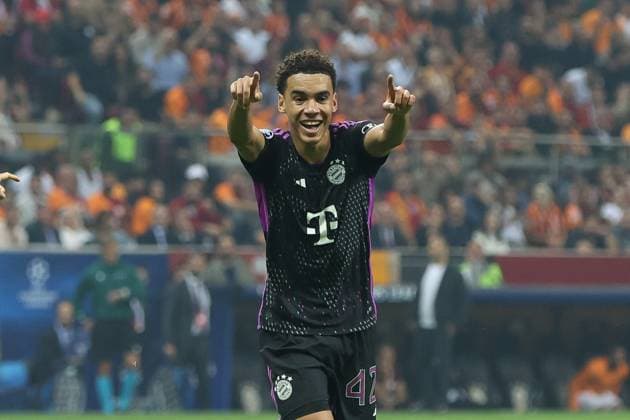 Torjubel von Jamal Musiala 42 (FC Bayern Muenchen) zum 1:3, Galatasaray Istanbul vs. FC Bayern Muenchen, Champions League, Fussball, Vorrunde, Hinspiel, 24.10.2023 Istanbul Istanbul Tuerkei