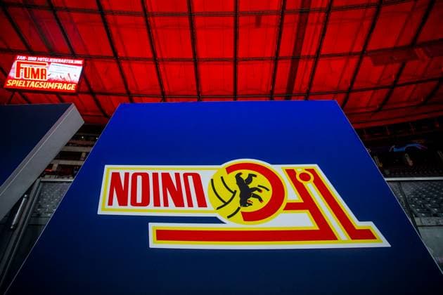 24.10.2023, xfrx, Fussball UEFA Champions League, Union Berlin - SSC Neapel emspor, v.l. Wappen von Union Berlin (DFL DFB REGULATIONS PROHIBIT ANY USE OF PHOTOGRAPHS as IMAGE SEQUENCES and or QUASI-VIDEO) Berlin