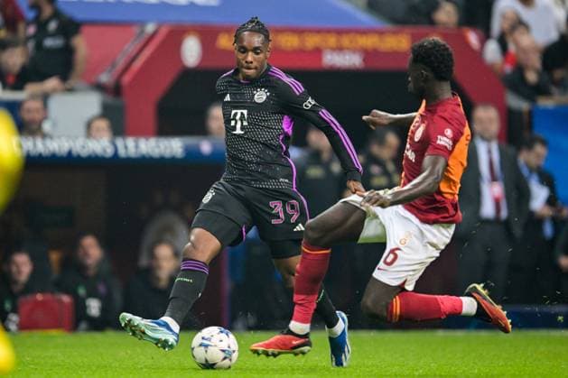 ISTANBUL - (l-r) Mathys Tel of FC Bayern Munich, Davidson Sanchez of Galatasaray during the UEFA Champions League Group A match between Galatasaray and FC Bayern Munich at the Rams Global Stadium on October 24 in Istanbul, Turkey. ANP Hollandse Hoogte UEFA Champions League 2023 24 2023 2024 xVIxANPxSportx xGerritxvanxKeulenxIVx 482009681 originalFilename: 482009681.jpg
