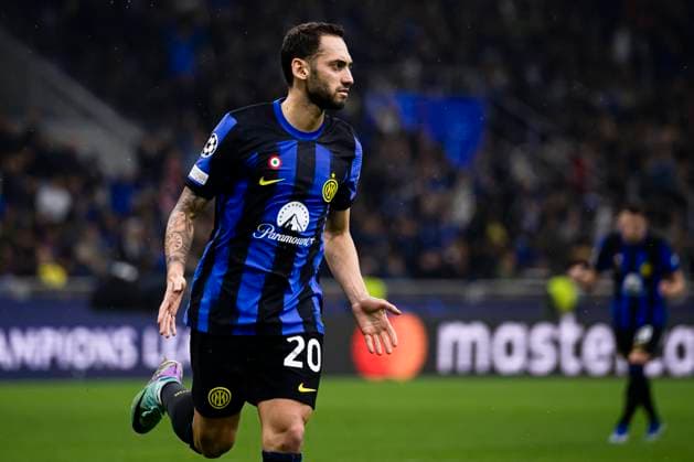 FC Internazionale v RB Salzburg - UEFA Champions League Hakan Calhanoglu of FC Internazionale celebrates after scoring a gol from a penalty kick during the UEFA Champions League football match between FC Internazionale and RB Salzburg. Milan Italy Copyright: xNicolòxCampox