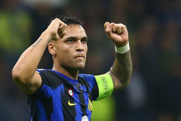 Foto Davide Spada LaPresse 24 ottobre 2023 - Milano , Italia - calcio - Inter vs Salisburgo - Champions League 2023 2024 - Stadio San Siro. Nella foto: Lautaro Martinez (FC Inter); October 24 , 2023 Milan , Italy - sport, calcio - Inter vs Salzburg Champions League 2023 2024 - San Siro Stadium . In the pic : Lautaro Martinez (FC Inter);  Copyright: xDavidexSpada LaPressex