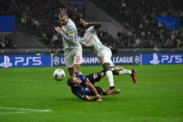 UEFA Champions League football match - Inter - FC Internazionale vs FC Salzburg Davide Frattesi of FC Inter during the UEFA Champions League match between Inter FC Internazionale and FC Salzburg , on October 24, 2023, at Giuseppe Meazza San Siro Siro stadium in Milan, Italy. Photo Tiziano Ballabio Milan Italy  Copyright: xIPAxSport ABACAx BRIPASport20231024_315 IPAxSport ABACAx BRIPASport20231024_315