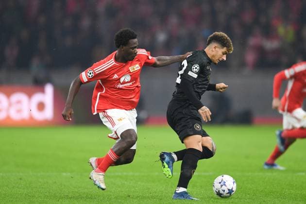 UEFA Champions League: 1. FC Union Berlin vs SSC Napoli. Berlin, 24.10.2023 David Datro Fofana (1. FC Union Berlin, 11), Giovanni di Lorenzo (SSC Napoli, 22) UEFA Champions Leaguel: 1. FC Union Berlin vs SSC Napoli, Olympiastadion, Berlin, 24.10.2023 Copyright: xBEAUTIFULxSPORTS LucianoxLimax