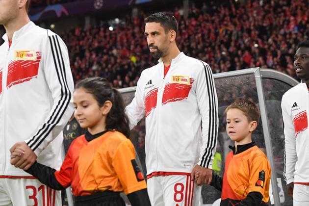 Fussball, Herren, Saison 2023 2024, UEFA Champions League (Gruppe C, 3. Spieltag), 1. FC Union Berlin - SSC Neapel, v. l. Rani Khedira (1. FC Union Berlin), 24.10. 2023, Copyright: xMatthiasxKochx