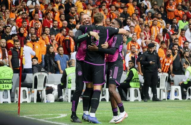 Jubel nach dem 1:2 durch Harry Kane, Galatasaray Istanbul vs. FC Bayern Muenchen, Fussball, Champions-League, Gruppenphase, Saison 2023-24, 3. Spieltag, 24.10.2023 Galatasaray Istanbul vs. FC Bayern Muenchen, Fussball, Champions-League, Gruppenphase, Saison 2023-24, 3. Spieltag, 24.10.2023, Copyright: xEibner-Pressefoto JoergxNiebergax EP_EER