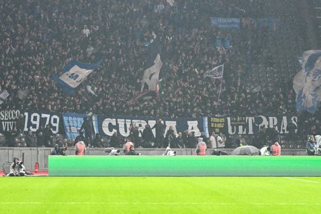 Fussball, Herren, Saison 2023 2024, UEFA Champions League (Gruppe C, 3. Spieltag), 1. FC Union Berlin - SSC Neapel, v. l. Die Fans von SSC Neapel, 24.10. 2023, Copyright: xMatthiasxKochx