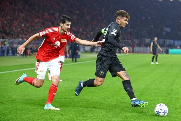 24.10.2023, xtgx, Fussball, UEFA Champions League, 1.FC Union Berlin - SSC Neapel emspor, v.l. Diogo Leite (Union Berlin, 4), Giovanni Di Lorenzo (Neapel, 22) Zweikampf, Duell, Kampf, tackle (DFL DFB REGULATIONS PROHIBIT ANY USE OF PHOTOGRAPHS as IMAGE SEQUENCES and or QUASI-VIDEO) Olympiastadion