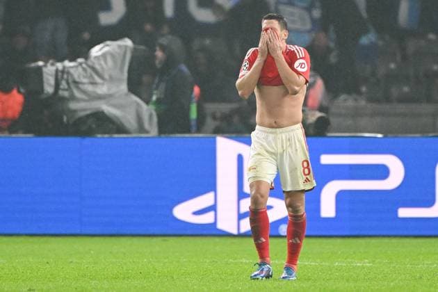 Fussball, Herren, Saison 2023 2024, UEFA Champions League (Gruppe C, 3. Spieltag), 1. FC Union Berlin - SSC Neapel, v. l. Rani Khedira (1. FC Union Berlin) enttäuscht, niedergeschlagen, unzufrieden, 24.10. 2023, Copyright: xMatthiasxKochx