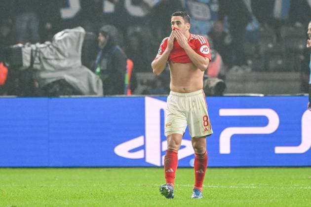 Fussball, Herren, Saison 2023 2024, UEFA Champions League (Gruppe C, 3. Spieltag), 1. FC Union Berlin - SSC Neapel, v. l. Rani Khedira (1. FC Union Berlin) enttäuscht, niedergeschlagen, unzufrieden, 24.10. 2023, Copyright: xMatthiasxKochx