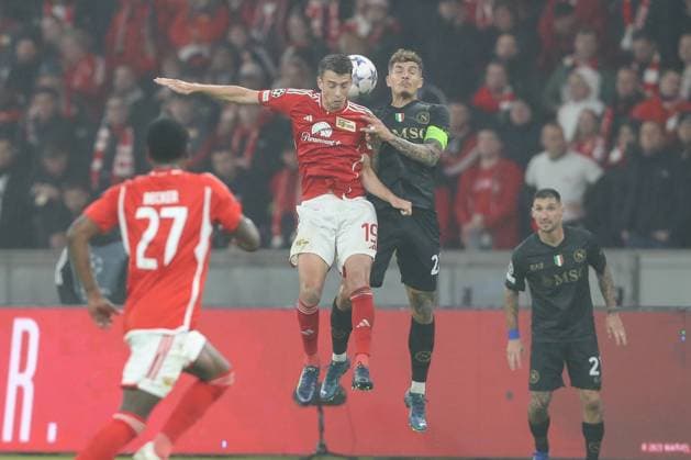 24.10.2023, xtgx, Fussball, UEFA Champions League, 1.FC Union Berlin - SSC Neapel emspor, v.l. Janik Haberer (Union Berlin, 19), Giovanni Di Lorenzo (Neapel, 22) Zweikampf, Duell, Kampf, tackle (DFL DFB REGULATIONS PROHIBIT ANY USE OF PHOTOGRAPHS as IMAGE SEQUENCES and or QUASI-VIDEO) Olympiastadion