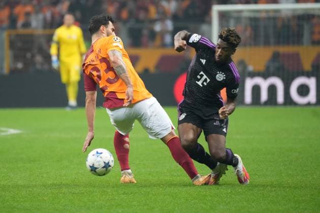 Kaan Ayhan (L) of Galatasaray and Kingsley Coman (R) of Bayern Munchen during the UEFA Champions League match between Galatasaray A.S. and FC Bayern München at RAMS PARK Arena on October 24, 2023 in Istanbul, Turkey. Istanbul Turkey Copyright: xSeskimPhotox Gsaray-BMunich_241023 (413)