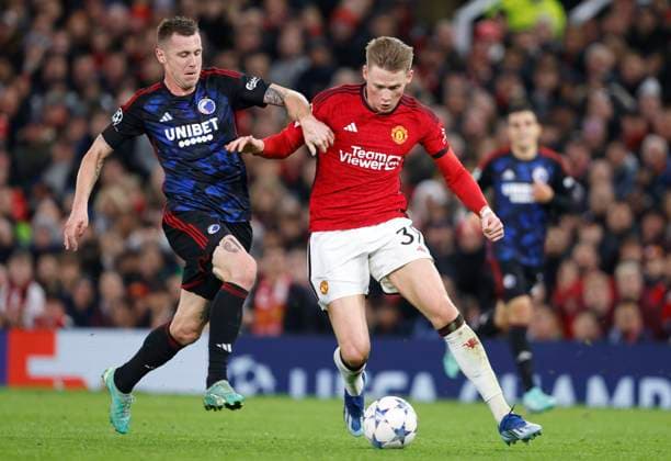 Manchester United, ManU v F.C. Copenhagen: Group A - UEFA Champions League 2023 24 Lukas Lerager of FC Copenhagen and Scott McTominay of Manchester United challenge during the UEFA Champions League match between Manchester United and F.C. Copenhagen at Old Trafford on October 24, 2023 in Manchester, England. Manchester Old Trafford England United Kingdom Copyright: xRichardxSellers Sportsphoto APLx 13958469