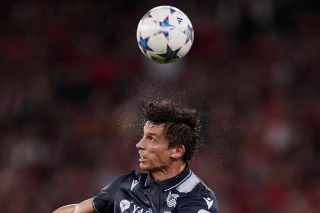 SL Benfica v Real Sociedad: Group D - UEFA Champions League 2023 24 Robin Le Normand of Real Sociedad in action during the UEFA Champions League match between SL Benfica and Real Sociedad at Estadio do Lisboa e Benfica on October 24, 2023, in Lisbon, Portugal. Lisbon Estadio do Sport Lisboa e Benfica Lisbon Portugal RL_SLBvRSO_221 Copyright: xRicardoxLarreinax
