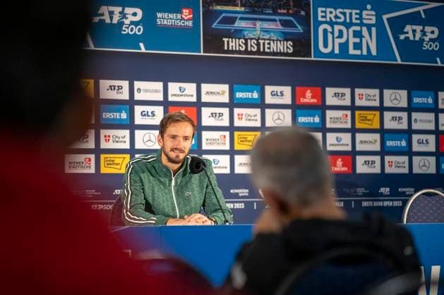 Wien, Österreich. 25 Oktober 2023. Pressekonferenz mit Daniil Sergejewitsch Medwedew, Vorjahressieger (2022) der ATP, Tennis Herren World Tour, Erste Bank Open in der Wiener Stadthalle.