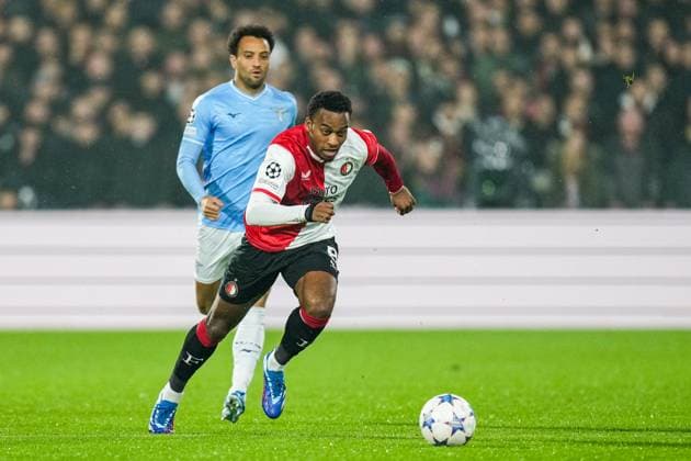 UEFA Champions League: Feyenoord v SS Lazio Rotterdam - Quinten Timber of Feyenoord during the 3rd leg of the UEFA Champions League group stage between Feyenoord v SS Lazio at Stadion Feijenoord De Kuip on 25 October 2023 in Rotterdam, The Netherlands. Copyright: xYannickxVerhoevenx