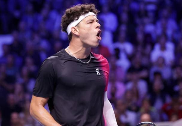 TENNIS - ATP, Tennis Herren Erste Bank Open VIENNA,AUSTRIA,25.OCT.23 - TENNIS - ATP World Tour, Erste Bank Open. Image shows the rejoicing of Ben Shelton (USA).  GEPAxpictures xWalterxLuger