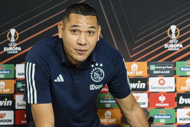 BRIGHTON - 25-10-2023. American Express stadium. Football, UEFA Europa League, season 2023-2024. press conference, PK, Pressekonferenz and training Ajax before the Match against Brighton. Hedwiges Maduro. Press conference and training Ajax  x22893598x Copyright:
