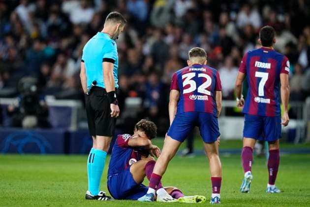 FC Barcelona, Barca v FC Shakhtar Donetsk: Group H - UEFA Champions League 2023 24 Joao Felix second striker of Barcelona and Portugal lies injured on the pitch during the UEFA Champions League match between FC Barcelona and FC Shakhtar Donetsk at Estadi Olimpic Lluis Companys on October 25, 2023 in Barcelona, Spain. Barcelona Spain  Copyright: xJosexBretonx originalFilename:breton-fcbarcel231025_npNHh.jpg