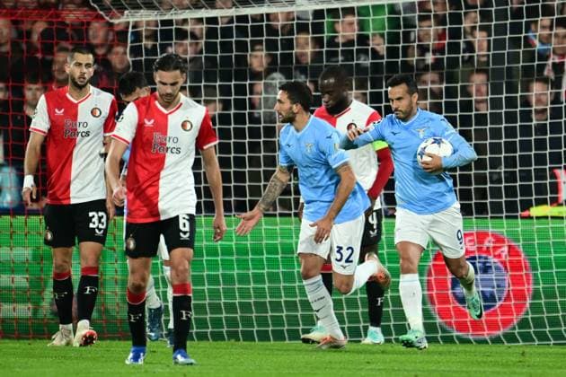ROTTERDAM - (l-r) David Hancko of Feyenoord, Ramiz Zerrouki of Feyenoord, Danilo Cataldi of SS Lazio, Pedro Rodriguez of SS Lazio, 3-1 during the UEFA Champions League match in group E between Feyenoord and Lazio Roma in Feyenoord Stadium de Kuip on October 25, 2023 in Rotterdam, Netherlands. ANP OLAF KRAAK UEFA Champions League 2023 24 2023 2024 xVIxANPxSportx xxANPxIVx 482109529 originalFilename: 482109529.jpg
