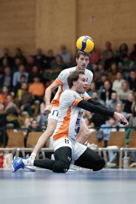 Volleyball, CEV Challenge Cup 25.10.2023, Volleyball, Centre Sportif Lorentzweiler, Bertrange, Luxemburg, CEV Challenge Cup, VC Lorentzweiler - (LUX) - Steaua Bukarest, Steaua Bukaresti (RO) vl: Tomas Pavelka (VC Lorentweiler 8)