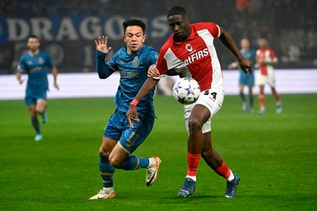 Royal Antwerp FC v FC Porto - UEFA Champions League DEURNE, BELGIUM - OCTOBER 25 : Pepe forward of Porto and Coulibaly Soumaila defender of Antwerp FC during the UEFA Champions League group H match between Royal Antwerp FC and FC Porto on October 25, 2023 in Deurne, Belgium, 25 10 2023 Deurne Belgium  Copyright: xPeterxDexVoechtx