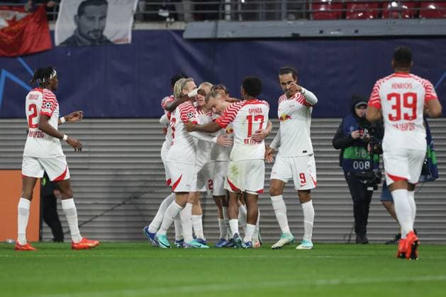 25.10.2023, xtgx, Fussball, UEFA Champions League, RB Leipzig - Roter Stern Belgrad emspor, v.l. Jubel nach dem 1:0 durch David Raum (Leipzig, 22) (DFL DFB REGULATIONS PROHIBIT ANY USE OF PHOTOGRAPHS as IMAGE SEQUENCES and or QUASI-VIDEO) Leipzig