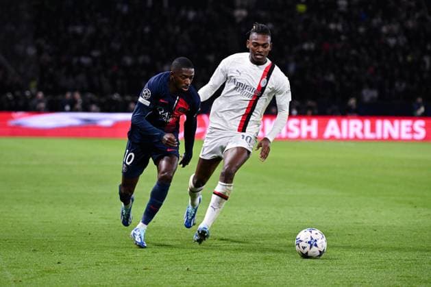 Ousmane DEMBELE ( 10 - PSG ) - Rafael Leao ( 10 - Milan ) - FOOTBALL : Paris Saint Germain vs Milan - Ligue des Champions - 25 10 2023 FedericoPestellini Panoramic 