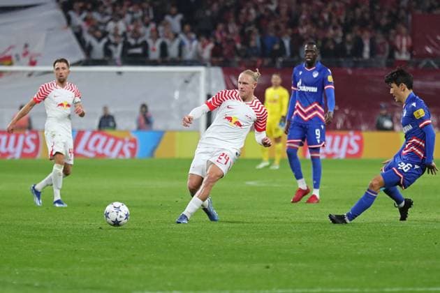 Champions League: RB Leipzig vs. Roter Stern Belgrad, 25.10.23 Xaver Schlager (24, RB Leipzig). Fussball, UEFA Champions League, Saison 2023 2024: RB Leipzig vs. Roter Stern Belgrad am 25.10.23 in der Red Bull Arena, Leipzig. Copyright: xBEAUTIFULxSPORTS JanxKaeferx