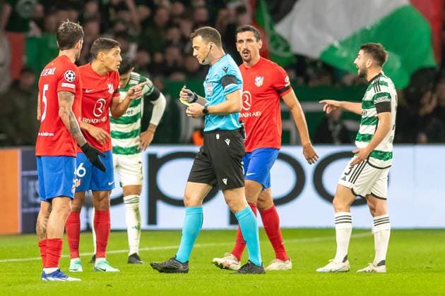 Celtic v Atletico Madrid Champions League 25 10 2023. Koke of Atlético de Madrid questions the referee following his yellow card during the Champions League match between Celtic and Atletico Madrid at Celtic Park, Glasgow, Scotland on 25 October 2023. Glasgow Celtic Park Lanarkshire Scotland Editorial use only , Copyright: xColinxPoultneyx PSI-18278-0023