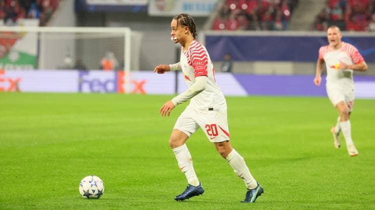 RB Leipzig - Roter Stern Belgrad Champions League Leipzig, 25.10.2023, Red Bull Arena, Fussball , UEFA Champions League, Gruppe G , 3. Spieltag, RB Leipzig vs. Roter Stern Belgrad , Im Bild: Xavi Simons (20, RB Leipzig). , Foto nur zur redaktionellen Nutzung bestimmt! . , UEFA regulations prohibit any use of photographs as image sequences and or quasi-video ,