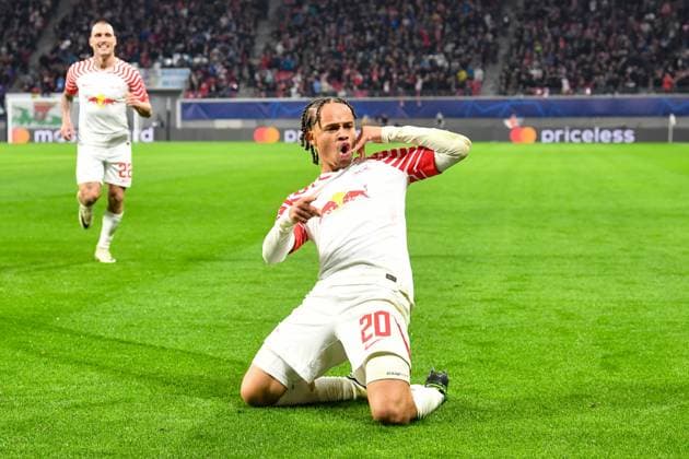 Fussball, Herren, Saison 2023 2024, UEFA Champions League (Gruppe G, 3. Spieltag), RB Leipzig - FK Roter Stern Belgrad, v. l. Xavi Simons (RB Leipzig) Torjubel, jubelt nach dem Tor zum 2:0, 25.10. 2023, Copyright: xSebastianxRäppold MatthiasxKochx