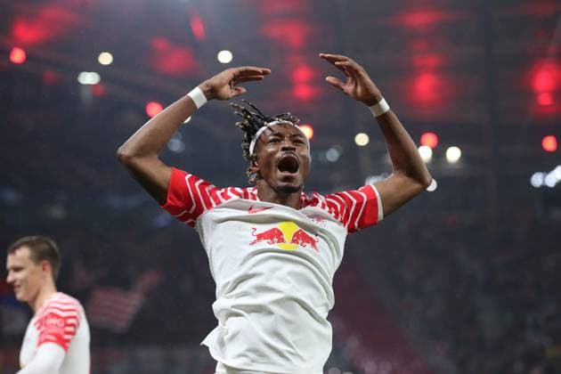 Champions League: RB Leipzig vs. Roter Stern Belgrad, 25.10.23 Mohamed Simakan (2, RB Leipzig) jubelt. Fussball, UEFA Champions League, Saison 2023 2024: RB Leipzig vs. Roter Stern Belgrad am 25.10.23 in der Red Bull Arena, Leipzig. Copyright: xBEAUTIFULxSPORTS JanxKaeferx