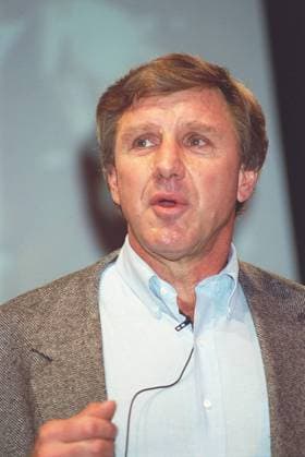 AL OERTER American Athlete Former World Discus Champion COMPULSORY CREDIT: UPPA Photoshot Photo UKWT 010958 A-06 30.01.1996 AL OERTER American Athlete Former World Discus Champion COMPULSORY CREDIT: Talking Photoshot Photo UKWT 010958 A-06 30.01.1996, Credit:Photoshot Avalon United Kingdom  Copyright: xPhotoshotx xAvalonx 0504182644