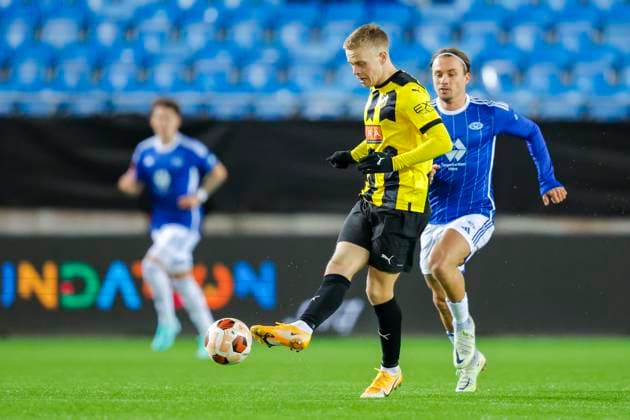 Europa League i fotball 2023: Molde - BK H?cken Molde 20231026. H?ckens Tomas Totland i aksjon i Europa League kampen i fotball mellom Molde og BK H?cken pa Aker Stadion. Foto: Svein Ove Ekornesvag NTB Molde Norge EDITORIAL USE ONLY. RESTRICTED USE FOR BETTING COMPANIES Ref:_SPOoPqcE3Ikx48.jpg  Copyright: xSveinxOvexEkornesvagx xNTBx