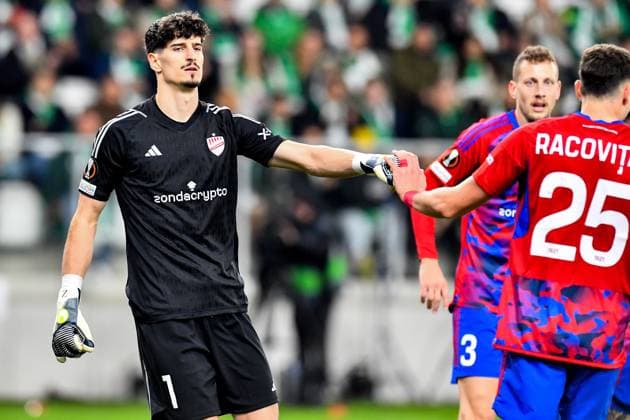 SOSNOWIEC, POLAND - OCTOBER 26: Vladan Kovacevic (1) of Rakow Czestochowa during UEFA Europa League Matchday 3 group stage match between Rakow Czestochowa and Sporting CP at Zaglebiowski Park Sportowy on October 26, 2023 in Sosnowiec, Rakow Czestochowa v Sporting CP Copyright: xMateuszxSobczakx