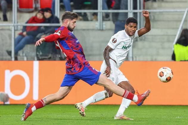 SOSNOWIEC 26.10.2023 MECZ LIGA EUROPY GRUPA D RAKOW CZESTOCHOWA - SPORTING LIZBONA SPORTING CP EUROPA LEAGUE GROUP D SEASON 2023 24 RAKOW CZESTOCHOWA - SPORTING LIZBONA JEAN CARLOS SILVA MATHEUS REIS FOT. MICHAL CHWIEDUK FOKUSMEDIA.COM.PL NEWSPIX.PL --- Newspix.pl POLAND OUT!  231026CHW037