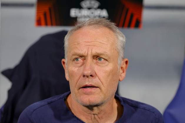 Serbia, Backa Topola, 26.10.2023, , TSC Backa Topola - SC Freiburg - UEFA Europa League 2023 2024 - Group A, Trainer Christian Streich (SC Freiburg) looks on Backa Topola